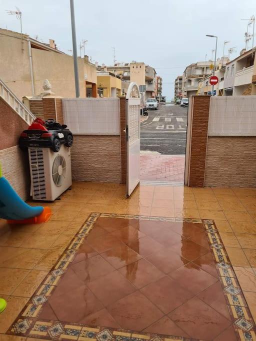 Alex Bungalow Apartment Torrevieja Ngoại thất bức ảnh